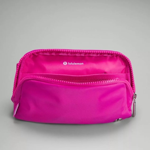 Lululemon Everywhere Belt bag sonic pink - Picture 11 of 11